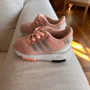 Size 5 toddler Adidas shoes. Never worn